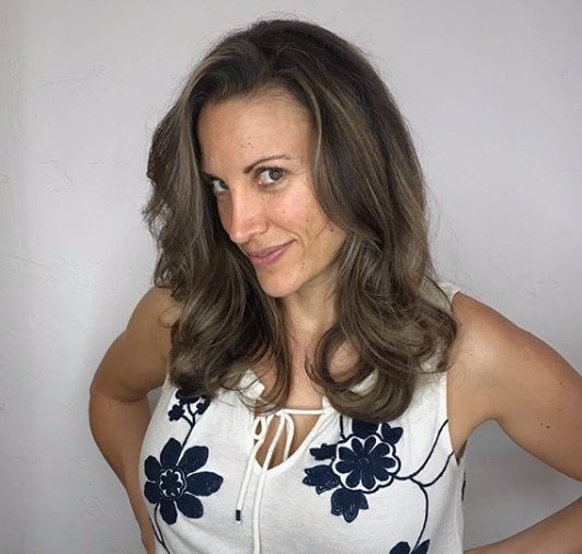 Bronde dimensional color with big soft waves